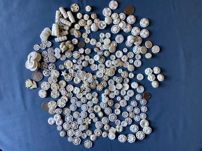Large Assortment of white vintage plastic buttons - Image 1 of 4