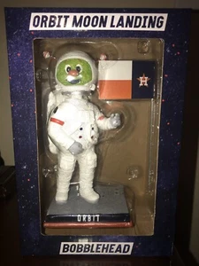 HOUSTON ASTROS ORBIT MOON LANDING BOBBLEHEAD APOLLO 11 Rare - Exclusive 50 YEARS - Picture 1 of 4