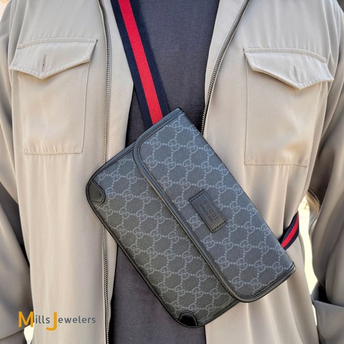 Borsa Gucci GG Supreme nera grigio rivestita in tela con patta e cintura