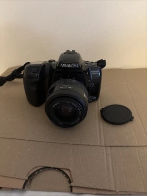 Minolta Dynax 500si 35mm SLR Film Camera with 35-70mm Lens Untested - Image 1 of 4