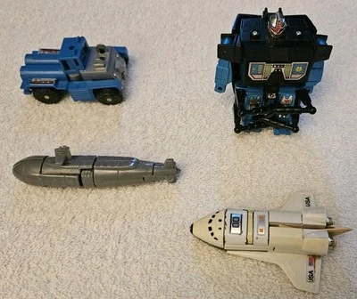 Lot of 4 Transformers, Dive-Dive MR-33, Space Shuttle, Creeper, Mr Hard Hat - Image 1 of 4