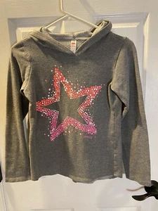 Justice Girls Long Sleeve Gray Hoodie With Big Pink Star Sz 8 Very Cute! - Picture 1 of 4