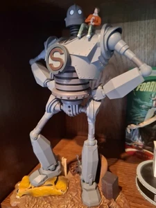 Iron Giant (Diamond Select Diorama ) - Bild 1 von 4