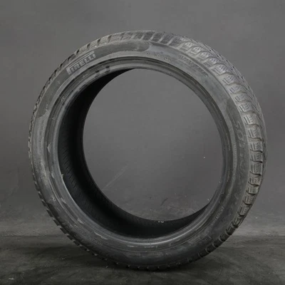 1x Winterreifen Pirelli Sottozero Winter 3 225/45 R18 95H MOE RSC 3121 - Bild 1 von 2