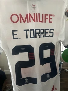 Soccer  Footy Jersey signed Tigers Uanl, Fulham, Fc Dallas, Boca Juniors ,Chivas - Picture 1 of 5