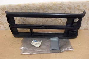 NOS GENUINE MAZDA FAMILIA GLC 1300 3-DR 1976-78 REAR RH LIGHT BEZEL # 805-51-155 - Bild 1 von 7