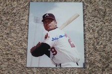 FELIPE ALOU AUTOGRAPHED BRAVES 8X10 PHOTO POSE 4