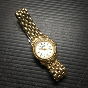 Vintage Bulova Quartz Damenuhr goldfarben wasserdicht mit T2 Basismetalllünette - Bild 1 von 5