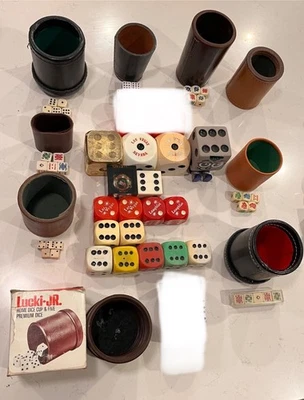 ENORME lote ecléctico vintage vegas y más dados y tazas 062624kA@ Foto 1 de 4