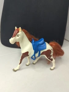 Dreamworks Spirit Just Play 2018 Boomerang Riding Free Horse Figur mit Sattel - Bild 1 von 10