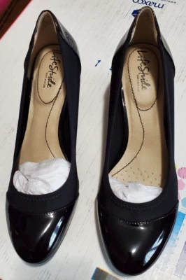 Bombas Life Stride Soft System Juliana negras de tela/patente con cuña talla 8,5 M 1E Foto 1 de 3