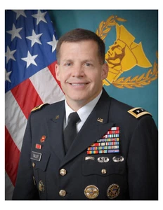 "Foto retrato del general del ejército de los Estados Unidos Jeffrey W. Talley 8x10 en 8,5"" x 11" - Imagen 1 de 1