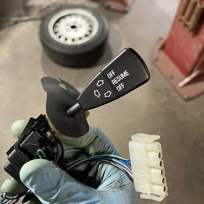 Interruptor de tallo de control de crucero BMW Z3 E36 M3 E36 94-99 OEM 8 360 926.9 Foto 1 de 4