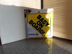 Safety 1st Baby On Board Yellow Sign BRAND NEW !!!!! WITH SUCTION CUP 1-12 - Picture 1 of 2