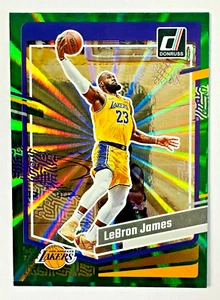 Tarjeta Paralela Donruss LeBron James VERDE Lazer 2023-24 #2 ¡Estrella de los Lakers! - Imagen 1 de 3