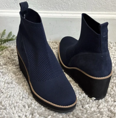 EILEEN FISHER Navy Blue Knit Ankle Boot Size: 11 - Image 1 of 4