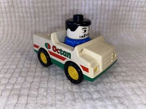 Vintage Lego Duplo Octan Pickup truck With Driver White and Green - Picture 1 of 12