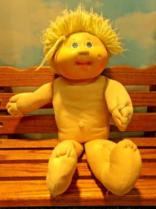 CABBAGE PATCH KIDS blond doll has flaws - Picture 1 of 5