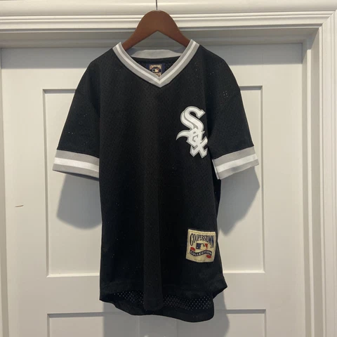 Chicago White Sox Cooperstown Collection Yoan Moncada Jersey Youth Medium 10/12 Cover