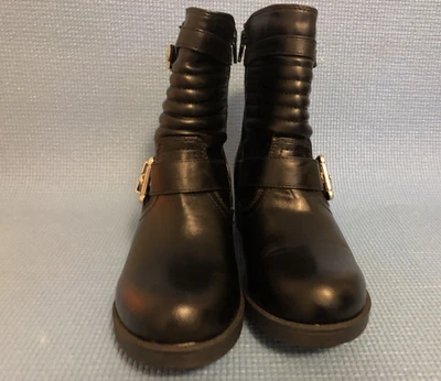 Botín con cinturón para mujer de motociclistas con tacón ancho Foto 1 de 4