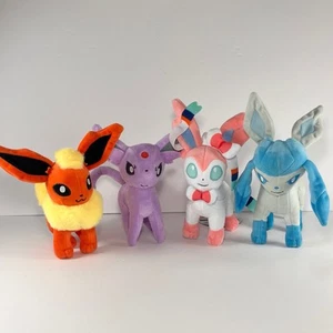 Pokémon Center Japan Eevee Evolution Plush Set-Flareon, Sylveon, Espeon, Glaceon - Picture 1 of 12
