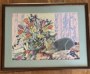 Gatto grigio vintage punto ago con cornice floreale rifinito "Clouseau" di Marilyn Johnson - Foto 1 di 6