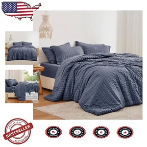 Comfortable 5-Piece Navy Blue Twin Bed in a Bag Set - Hypoallergenic & Soft - Picture 1 of 8