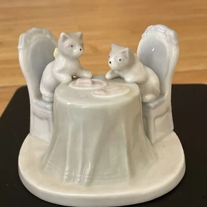 Porcelain Kittens Figurine Royal Carlton ARN ART Dinner Time. 1986 .Rare Piece - Picture 1 of 10