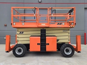 2017 JLG 530LRT 4X4 KUBOTA DIESEL 53' 1500 LB ROUGH TERRAIN SCISSOR LIFT GENIE - Picture 1 of 12