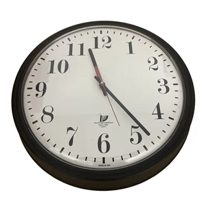 2015 Chicago Lighthouse Industries kommerzielle Wanduhr - 863123 - Bild 1 von 2