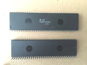 1 Stück  Integrierte Schaltung - HD68HC000P8 - Hitachi - DIP64 - Vintage - Picture 1 of 1