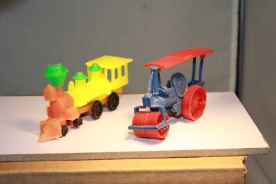 Y-11 1920 Aveling Roller & Y-13 1868 Train Matchbox Yesteryear Plastic Copies - Image 1 of 4