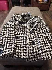 Size Small Last Kiss Peatcoat - Picture 1 of 2
