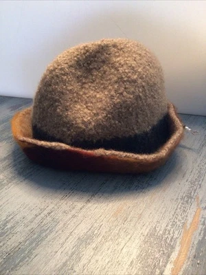 NUEVO NUEVO CON ETIQUETAS DOROTHY SCHUTTE FIBRA ARTISTA FIELTRO LANA GORRO SOMBRERO PARA MUJER OS Foto 1 de 4