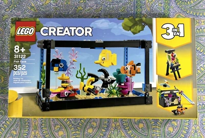 LEGO CREATOR: Fish Tank (31122) RETIRED 3 in 1 - Image 1 of 4