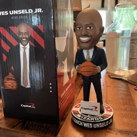 WASHINGTON WIZARDS - HEAD COACH WES UNSELD JR BOBBLEHEAD - NBA STADIUM GIVEAWAY Cover