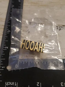 INSIGNIA DE PIN DE SOLAPA HOOAH EJÉRCITO FUERZA AÉREA 1 PULGADA pm - Imagen 1 de 2
