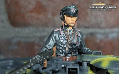 1/16 Figur Deutscher Panzerkommandant Ludwig Wolf mit Schirmmütze bemalt LT027FA - Bild 1 von 4