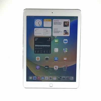 Apple iPad Pro 32GB Wi-Fi 9.7in Silver Average Condition Grade C 167 - Image 1 of 4