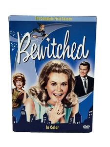 Bewitched: The Complete First Season - (DVD, 4 Disc Set) - Elizabeth Montgomery - Bild 1 von 12