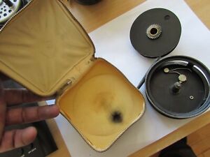 V good used JW Youngs vintage pridex trout fly fishing reel 3.5" + pouch