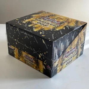 ORIGINAL YUGIOH MÁXIMO ORO 6 CAJA EXHIBICIÓN DEALTADA NUEVA 1ª ED - Imagen 1 de 2