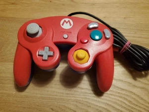 Nintendo GameCube Controller Super Mario Club Nintendo Limited Edition Red/Blue - Picture 1 of 12