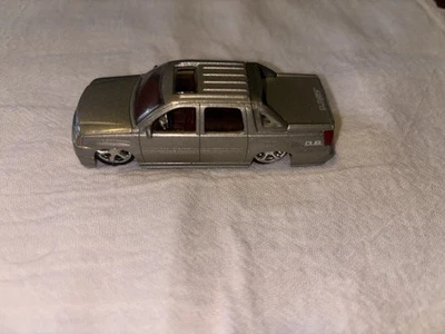Jada Toys 2002 Cadillac Escalade Ext Silver DUB CITY 1:64 - Image 1 of 4
