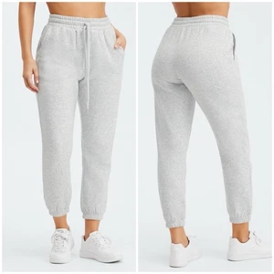 Fabletics Women’s Eco Go-To Classic Gray Sweatpants Size Large GUC Loungewear - Picture 1 of 9