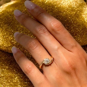 Lab Grown Pear Cut Diamond Engagement Ring 18k Yellow Gold IGI 1 Ct 6 7 - Picture 1 of 12
