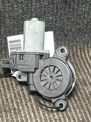 Fits 2014-18 Mazda 3 Power Window Motor RH OEM#:bhn95858x Foto 1 de 4