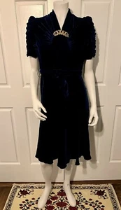 Vintage Antique 1930s Royal Blue Bias Cut Velvet Dress W/Stone Brooch Hat Belt - Picture 1 of 12