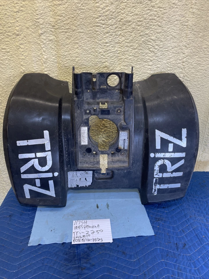 Guardabarros trasero Yamaha Tri Z 250 Tri-Z 250 1985 plástico negro 117 Foto 1 de 4