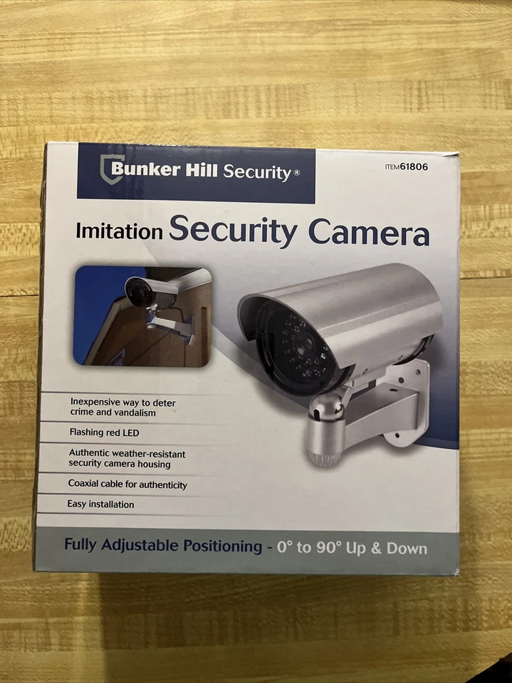 IMITATION SECURITY bullet CAMERA Flashing LED Video System - Image 1 of 1